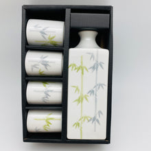 Load image into Gallery viewer, Japanese Porcelain Sake Set
