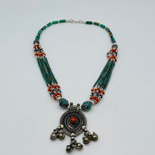 Load image into Gallery viewer, Tibet style Necklace - Round Charm with bells
