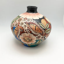 Load image into Gallery viewer, Great Master Burnished Pot
