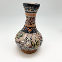 Load image into Gallery viewer, Traditional Tonala pottery
