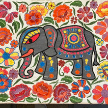 Load image into Gallery viewer, Guatemalan Tote - Elephant
