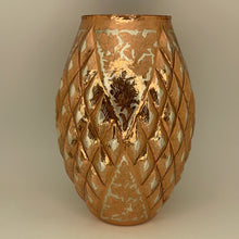Load image into Gallery viewer, Diamond designed Copper Vase from Santa Clara Del Cobre
