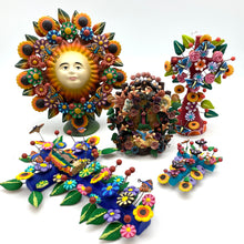 Load image into Gallery viewer, Painted Clay Pieces From Metepec
